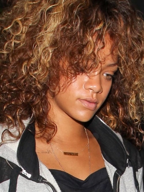 Rihanna cunt necklace