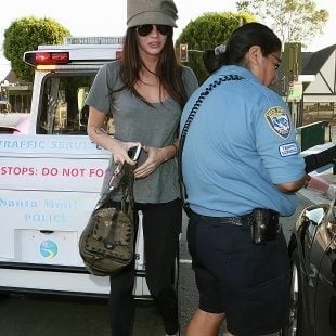 Megan Fox’s Ass Looks Great Getting A Ticket