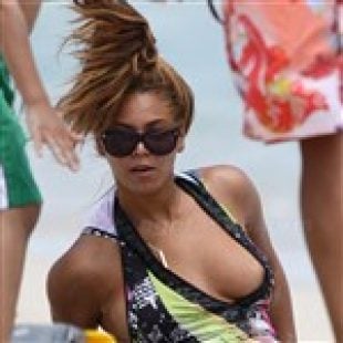 Beyonce Nipple Slip