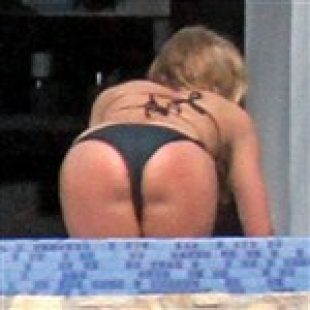 Jennifer Aniston Topless Bikini Pics