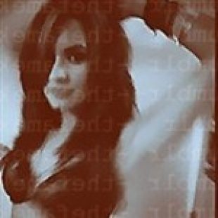 Demi Lovato Escapes From Rehab Releases Racy Pics