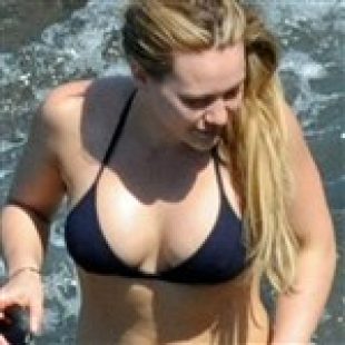 Hilary Duff Slutty Bikini Pics
