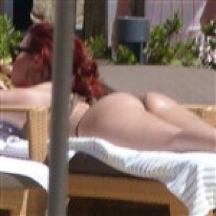 Demi Lovato Bikini Butt Pic