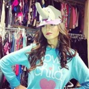 Victoria Justice Wears Strap-On On Her Head