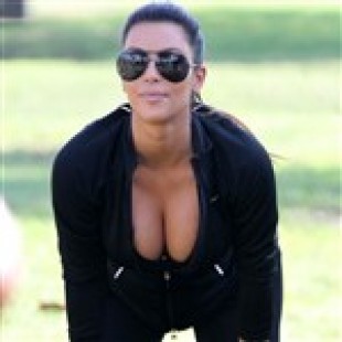 Kim Kardashian Caught Pooping In Public
