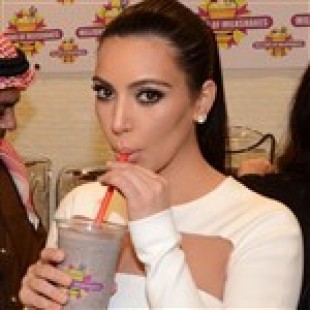Kim Kardashian Fails To Seduce Muslim Men In Kuwait