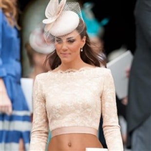 Kate Middleton Pulls Down Her Panties At Royal Party