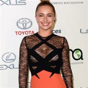Hayden Panettiere Tapes Her Boobs Down