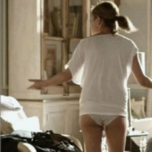 Mila Kunis’ Little Butt In White Panties