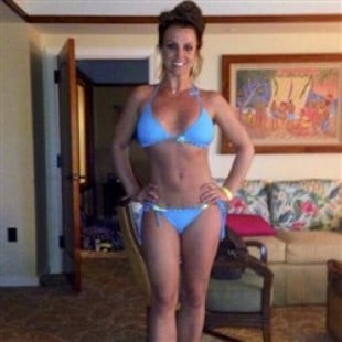 Britney Spears Posts Sloppy Bikini Pic To Instagram