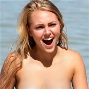 Annasophia Robb Leaked.