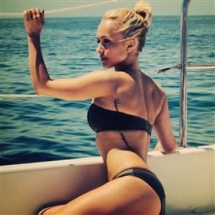 Hayden Panettiere In A Bikini Farting On A Yacht