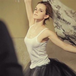 Emma Watson’s Nipples In A See Thru White Tank Top