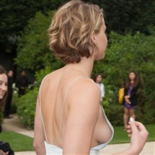 Jennifer Lawrence Shows Gratuitous Amounts Of Sideboob In Paris