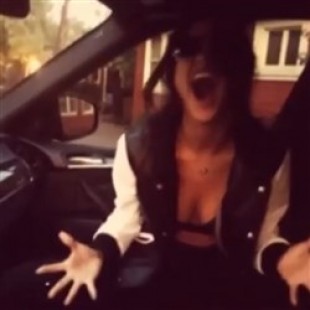 Selena Gomez Dancing In A Bra While On Drugs