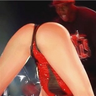Miley Cyrus Twerking Drives Blacks Crazy