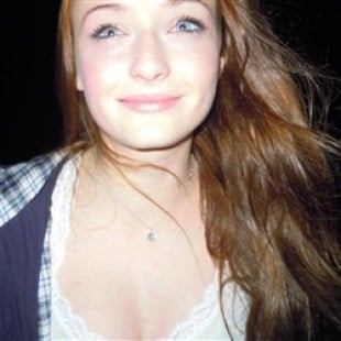 Sophie Turner Private Cell Phone Photos Leaked