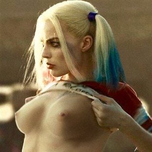 Margot Robbie Flashes Her Tits As Harley Quinn On The Set Of “Suicide Squad”