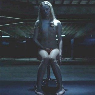 Evan Rachel Wood Nude In The First Episode Of “Westworld”