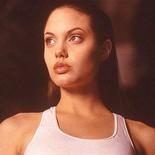 Nude angelina photoshoot jolie Yahoo fait