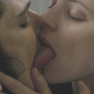 Rachel McAdams And Rachel Weisz Nude And Lesbian Sex Scenes From “Disobedience” In HD