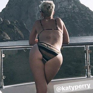 Katy Perry’s Tranny Ass In A Bikini