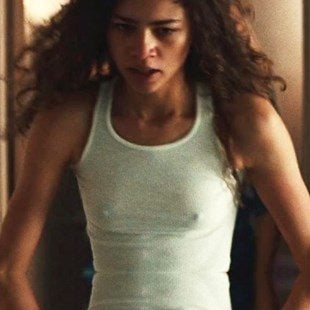 Zendaya nude photos