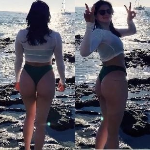 Ariel Winter’s Ass Cheeks Ring In The New Year