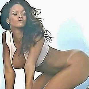 Rihanna naked sexy