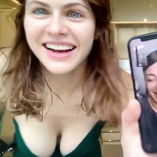 Alexandra Daddario Is Obsessed With Tit Sex