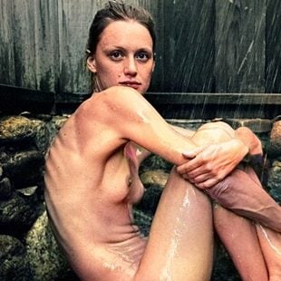 Kerry Bishé Naked