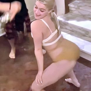 Nude ariel pic winter 41 Hottest