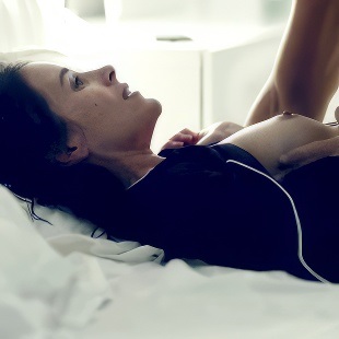 Pornodagi eng yaxshi avtomobil seks pozitsiyalari