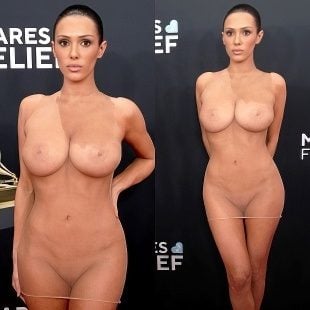 Bianca Censori Fully Nude At The Grammys