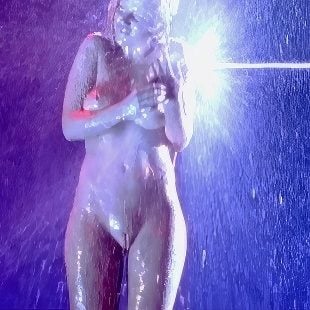 Caro Lenssen Full Frontal Nude Scenes From “Cloaca”
