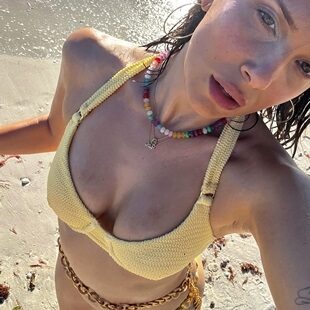 Millie Bobby Brown Greases Her Tits Up In A Bikini For Summer