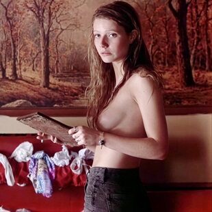 Gwyneth Paltrow Nude Debut And Candids Remastered In HD